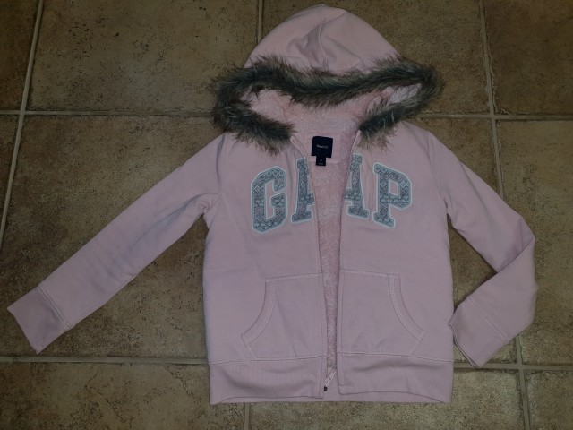 Nova Gap jaknica, vel.130 ali M ali 8-9 let