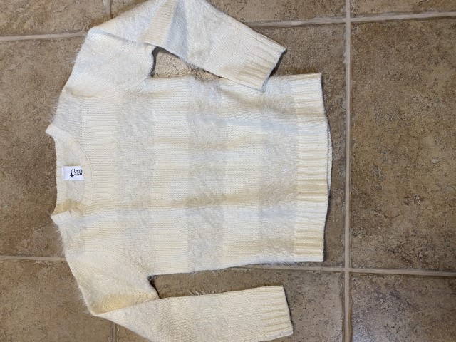 Pleten pulover z dolgimi nitmi 134-140 ali 8-10 let