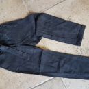 črne fancy hlače HM vel. 122 ali 6-8 let