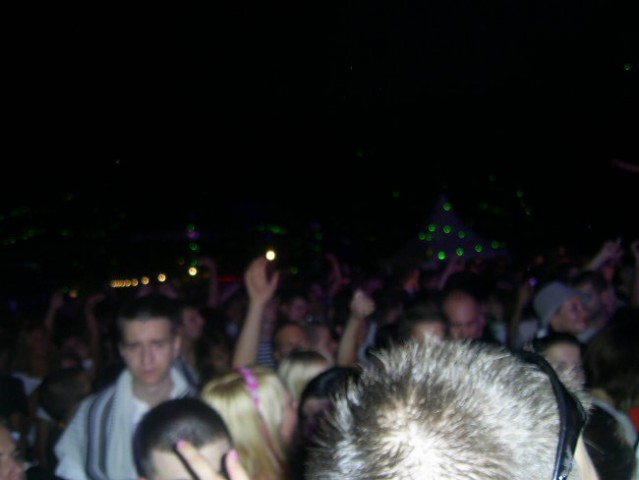 25.8.07- Žur z razlogom Umek v parku Tivoli,  - foto