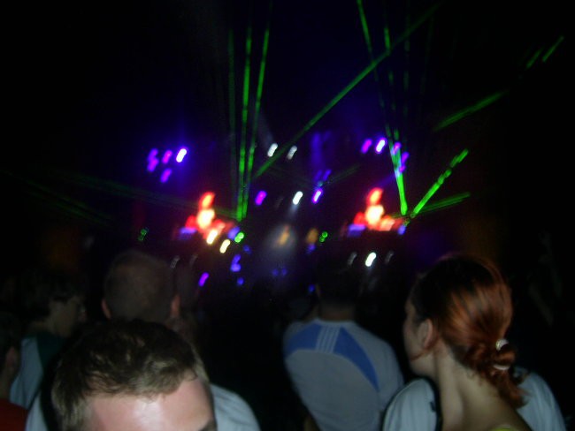 25.8.07- Žur z razlogom Umek v parku Tivoli,  - foto povečava