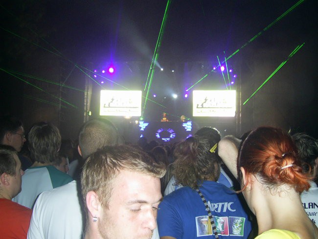 25.8.07- Žur z razlogom Umek v parku Tivoli,  - foto povečava