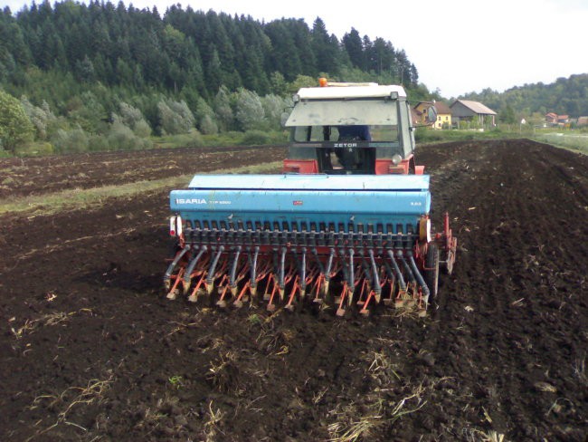 3 METRE ŠIROKE VRTAVKASTE BRANE + ENAKO ŠIROK - foto povečava