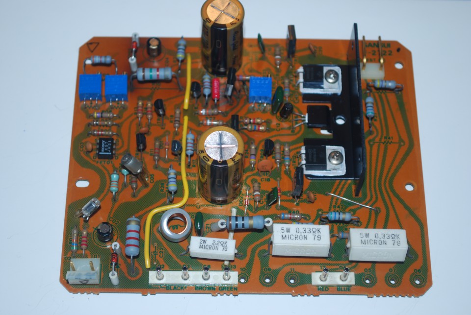 Refreshed driver/output board with new electrolytic capacitors, new drivers (ON Semi MJE15