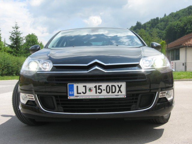 Citroën C5 III 2.0 HDi Exclusive - foto