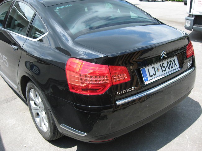 Citroën C5 III 2.0 HDi Exclusive - foto povečava