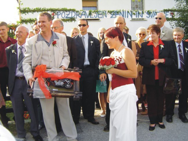 Poroka Anke in Boštjana 2005 - foto povečava