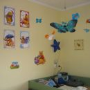 Otroška soba- metulja nisem naredila sama, rožice pa