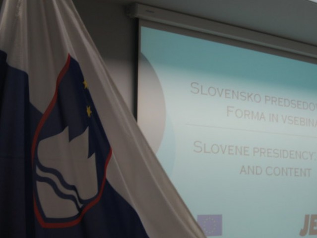 Okrogla miza: Slovensko predsedovanje - foto