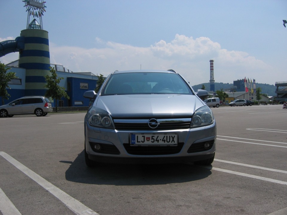 Opel Astra - foto povečava