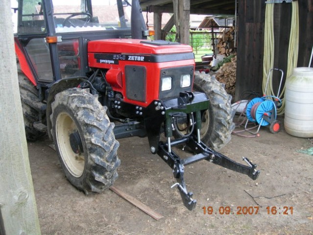 Zetor 62 - foto