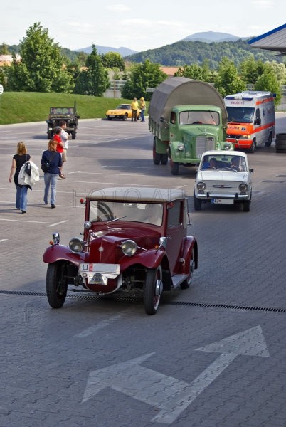 Srečanje starodobnikov Škofljica - foto povečava