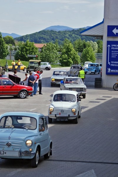 Srečanje starodobnikov Škofljica - foto