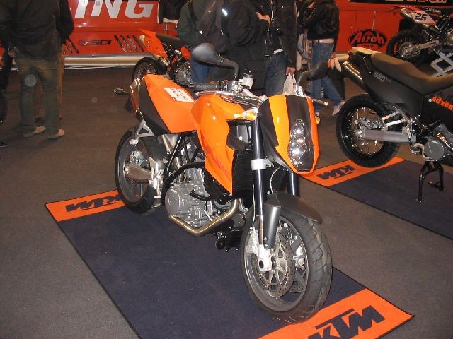 MOTO-EXPO Padova 20.jan 2006 - foto povečava