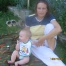 Mami se z mano igra, sestrična pa slika