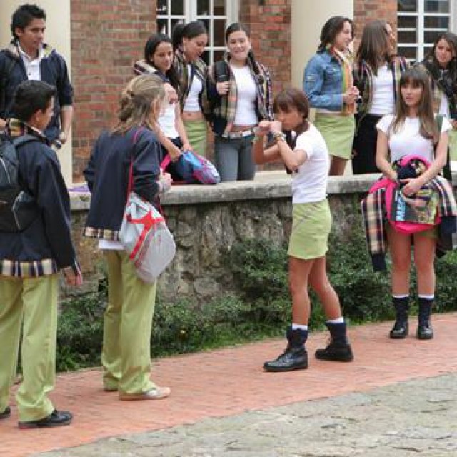 Pelea en el colegio - Pretep v šoli - foto