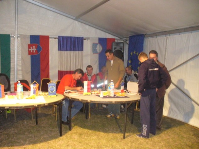 Drag Race Madžarska: oktober - 2007 - foto