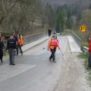 Še pet metrov je do avtomobila ...