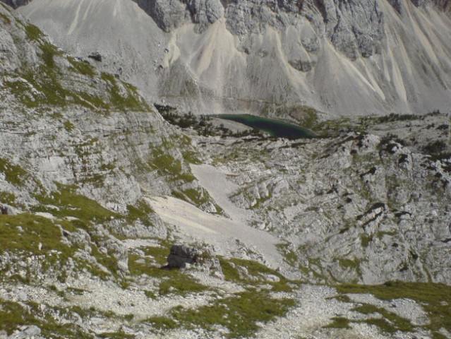Jezero Ledvička z grebena 