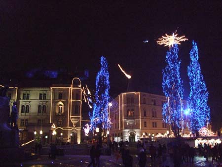 Ljubljana ozaljšana - foto povečava