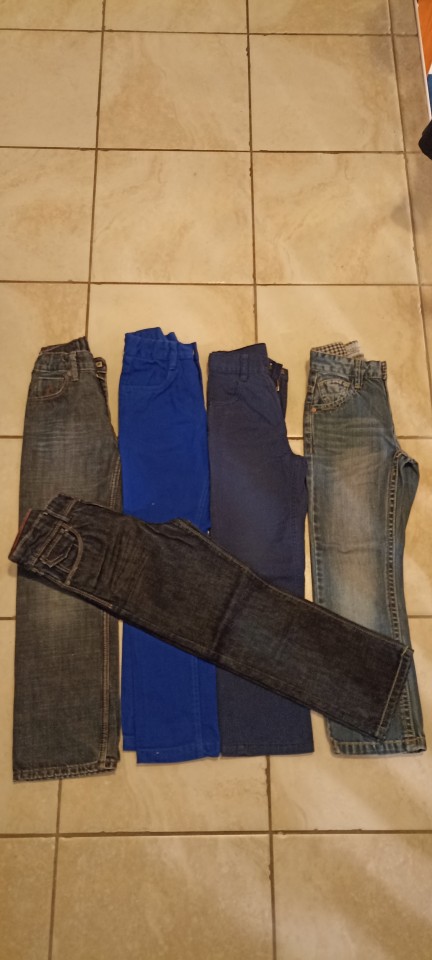 Kavbojke/hlače 116/122 - foto povečava