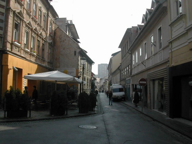 Dopoldanski potep po Ljubljani - foto povečava