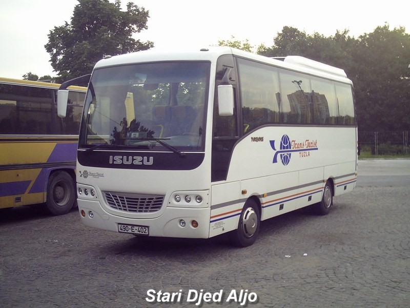 Autobusi - foto povečava