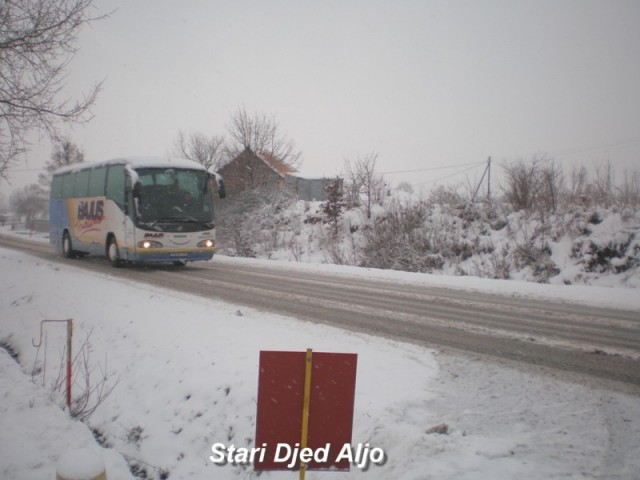 Autobusi - foto