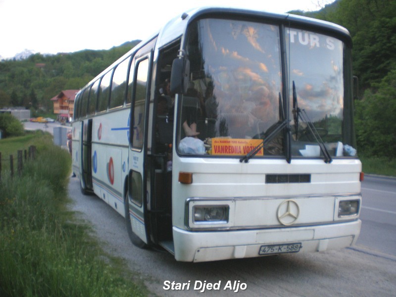 Autobusi - foto povečava