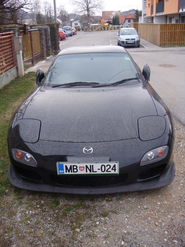 Rx7 - foto povečava