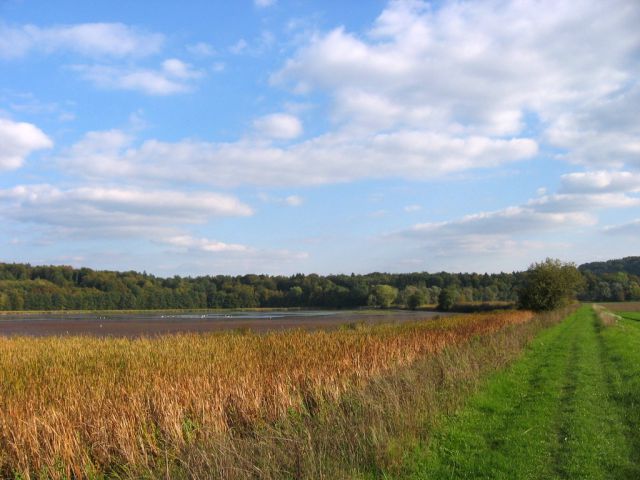 Jezero Komarnik