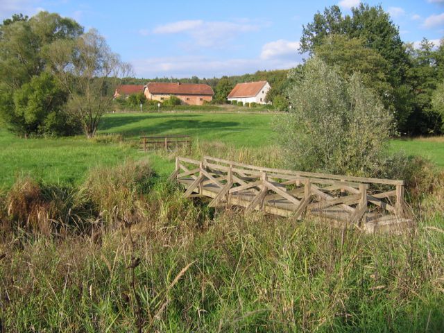 Jezero Komarnik