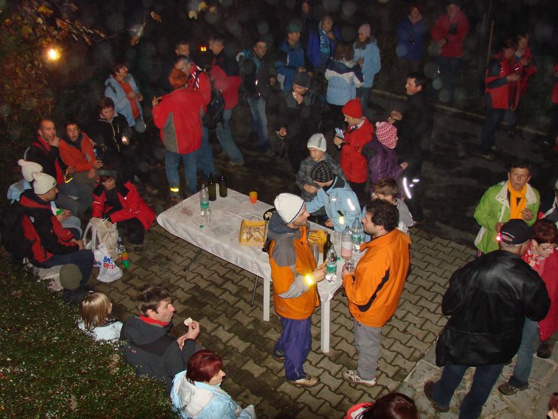 Pohod ob polni luni na Zavrh 20. nov.2010 - foto povečava