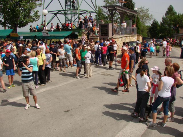 Zavrh 1.Majski pohod (maj 2013) - foto