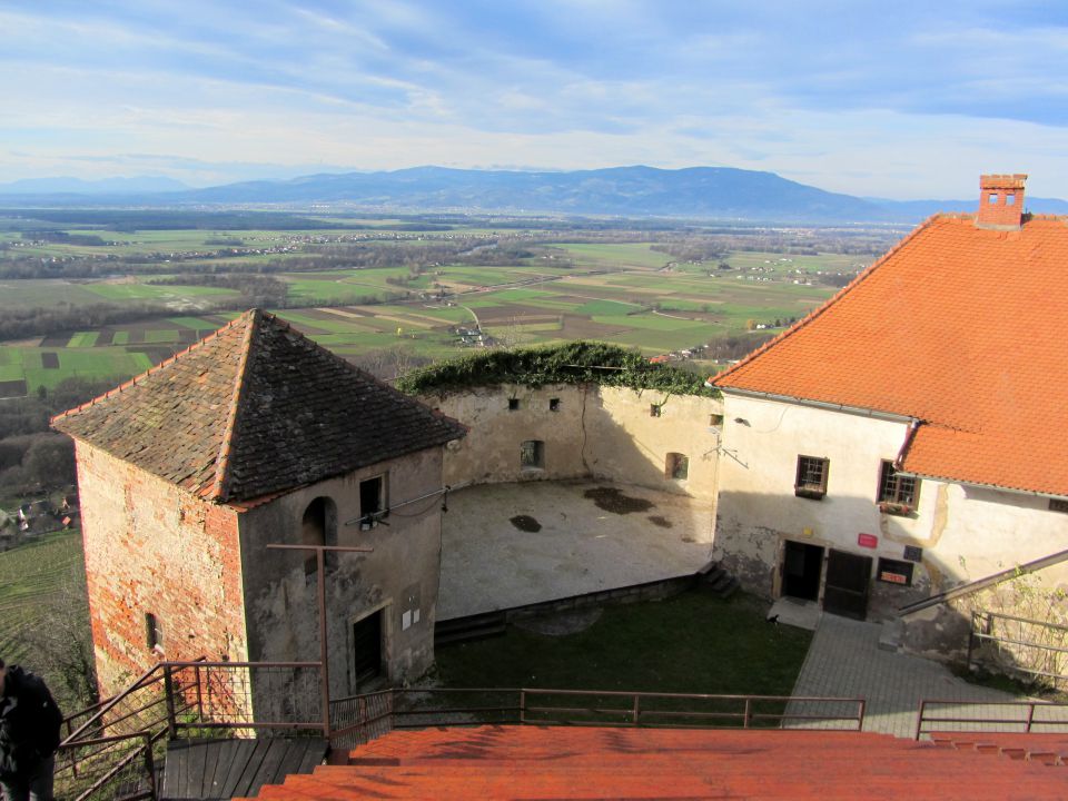 Grmada-vurberk (dec.2014) - foto povečava