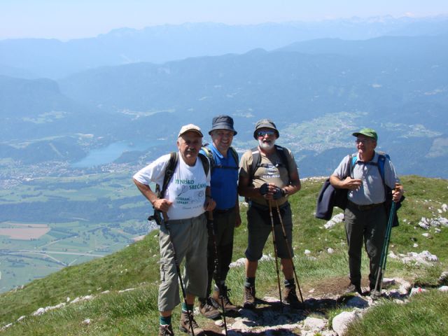 Stol+ogl.tura (jul.2015) - foto