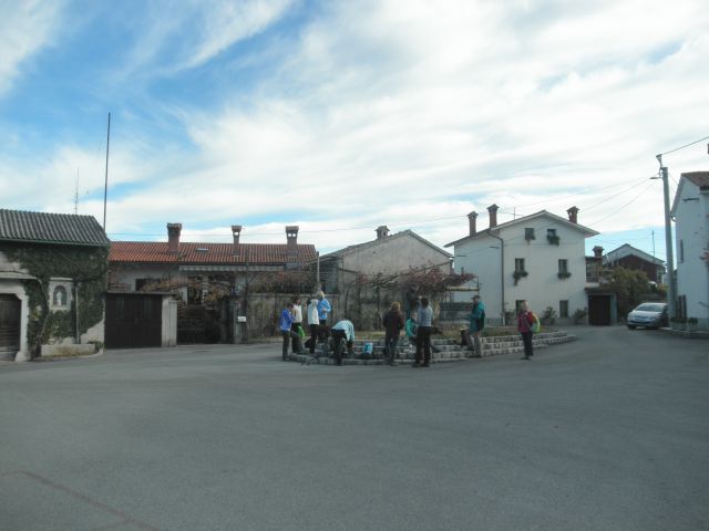 Stari tabor in kokoš (nov.2015) - foto