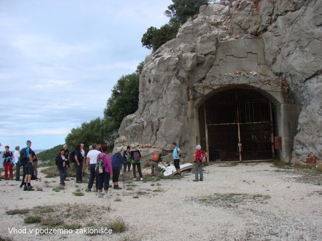 Lastovo (apr.2016 in ogledna t.) - foto