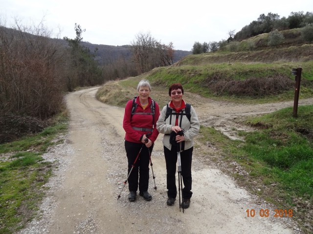 10. trad. poh. ob dnevu zena (10.-11.3.2018) - foto