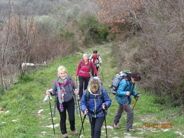 10. trad. poh. ob dnevu zena (10.-11.3.2018) - foto