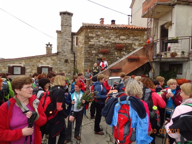 10. trad. poh. ob dnevu zena (10.-11.3.2018) - foto