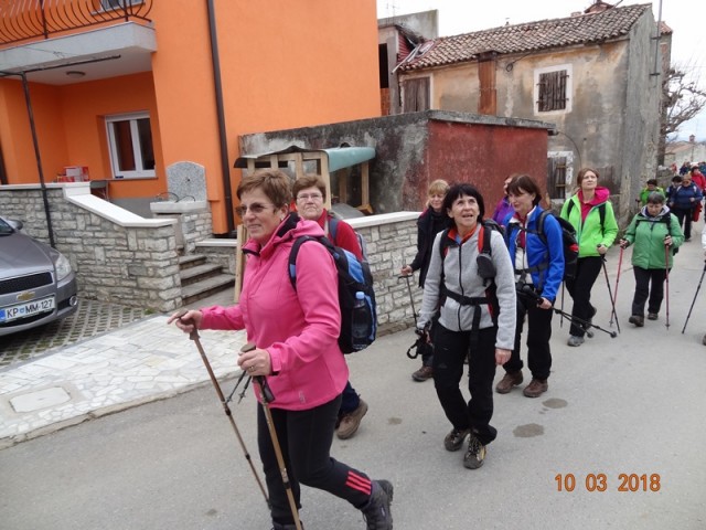 10. trad. poh. ob dnevu zena (10.-11.3.2018) - foto