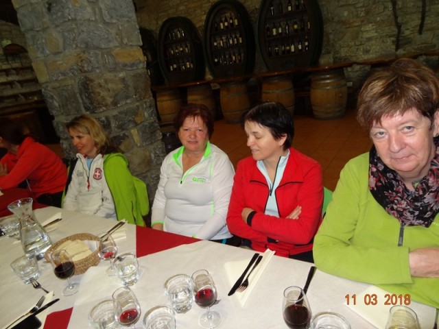 10. trad. poh. ob dnevu zena (10.-11.3.2018) - foto