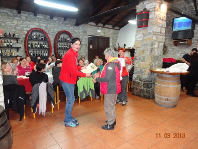 10. trad. poh. ob dnevu zena (10.-11.3.2018) - foto