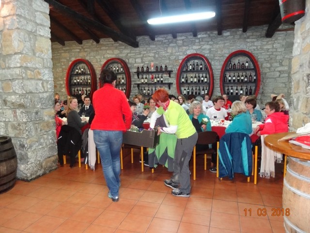 10. trad. poh. ob dnevu zena (10.-11.3.2018) - foto