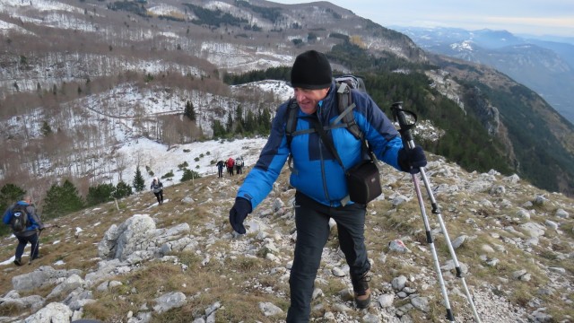 Kucelj na čavnu (26.11.2022 + ogl.t.) - foto