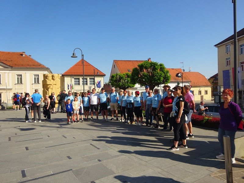 Prvomajski pohod na zavrh (1.5.2025) - foto povečava