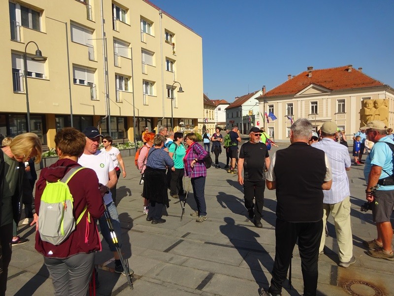 Prvomajski pohod na zavrh (1.5.2025) - foto povečava