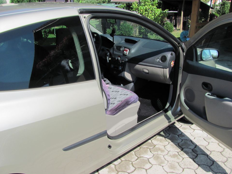 Renault Clio 1.4 16v 72kw - foto povečava